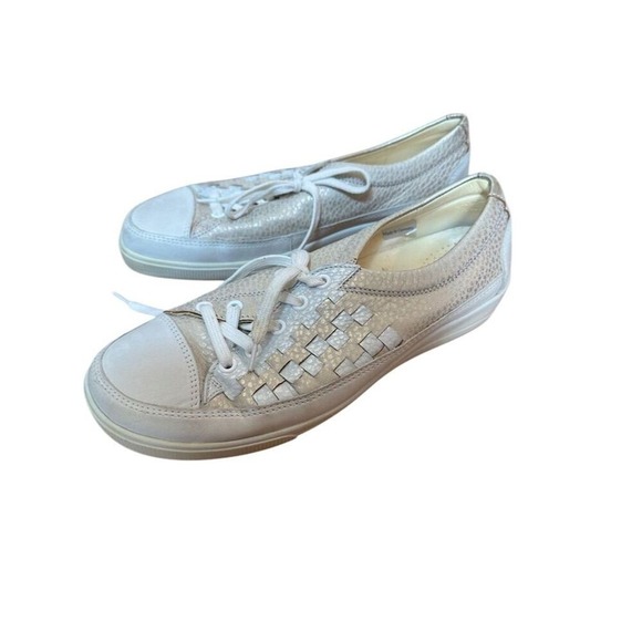 Pure Wellness Womens Beige Lace-Up Sneakers Size 7.5 Woven‎ Pattern Casual - Picture 3 of 9